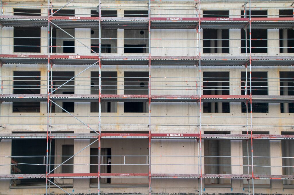 Constat de retard de travaux sur un chantier Constat de retard de travaux sur un chantier